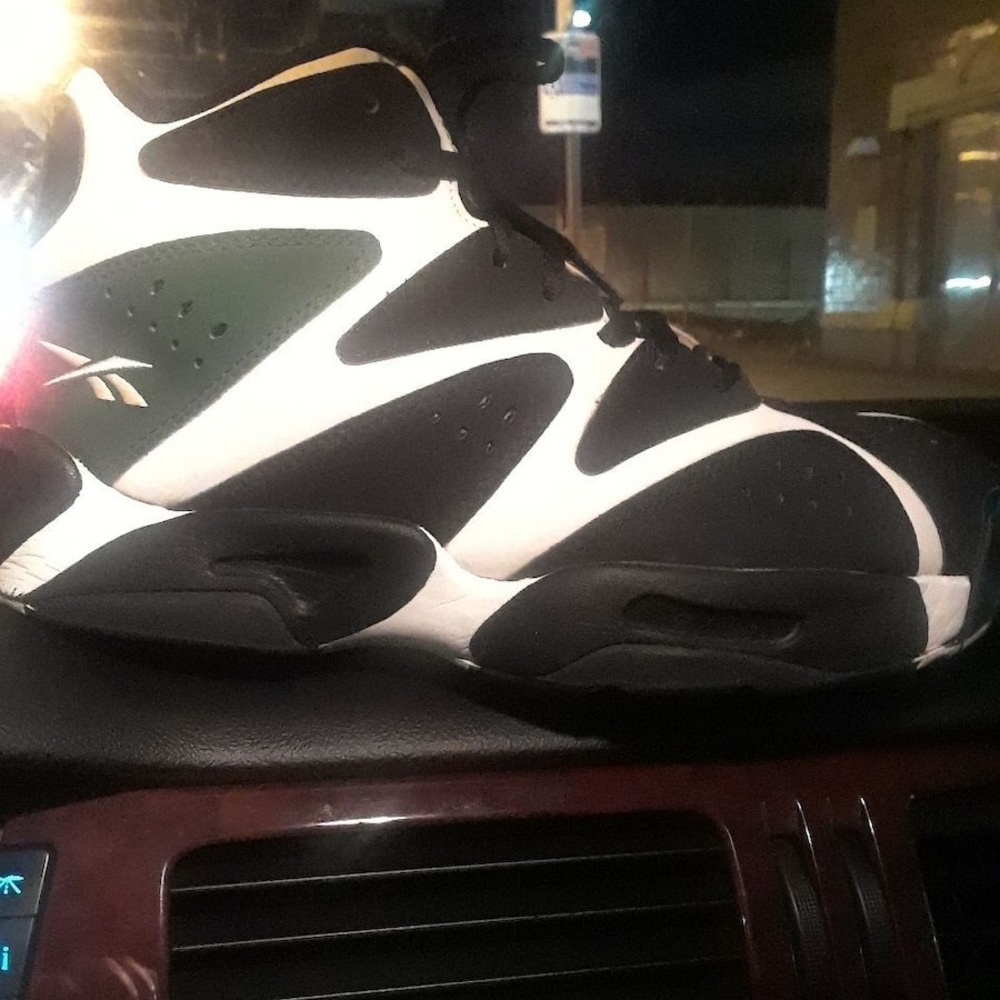 Reebok kamikaze Size 6 Boys